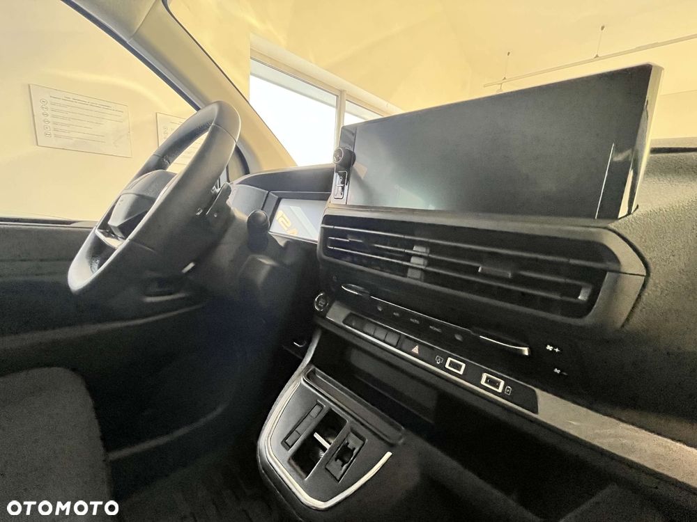 Fiat Scudo seria 2 Nowe Scudo Furgon Brygadowy Maxi 2.0 MJ 144 KM S&S EAT8 Brygadowy - 8