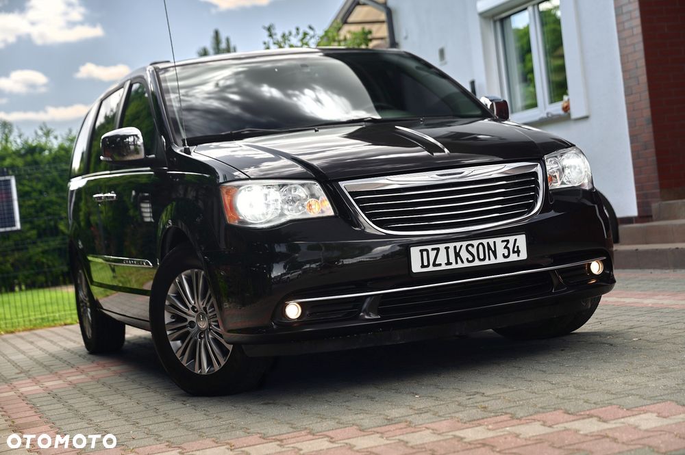 Chrysler Town & Country 3.6 Limited - 20