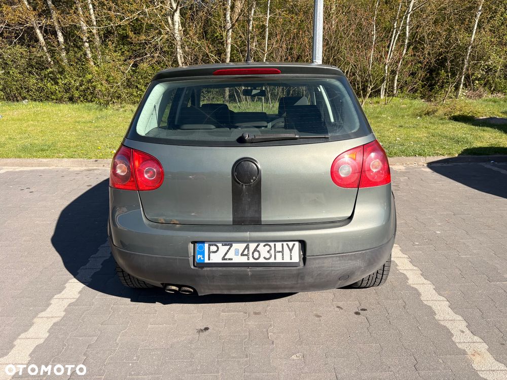 Volkswagen Golf 2.0 TDI Sportline - 3