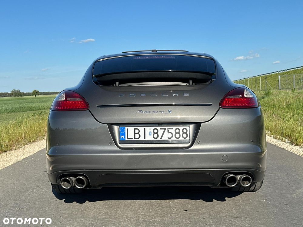 Porsche Panamera - 9