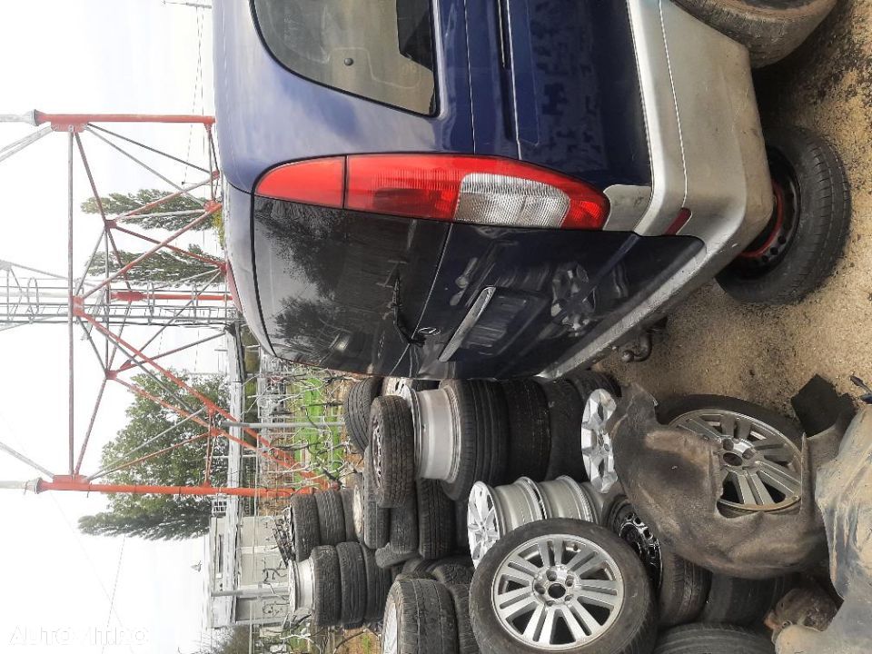 Dezmembrez mercedes vito 2006 - 1