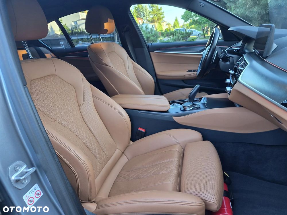 BMW Seria 5 520d mHEV - 7