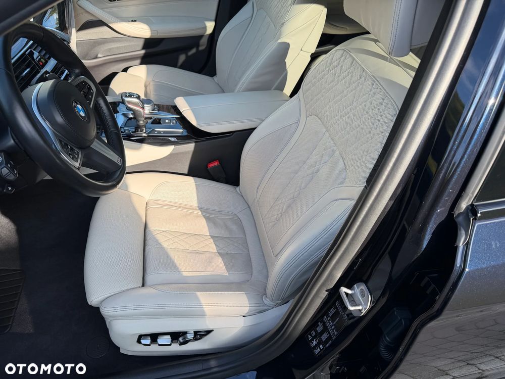 BMW Seria 5 540i xDrive M Sport sport - 16
