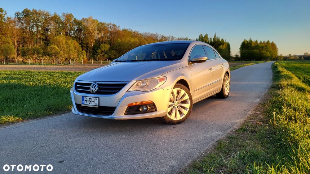 Volkswagen Passat CC - 1