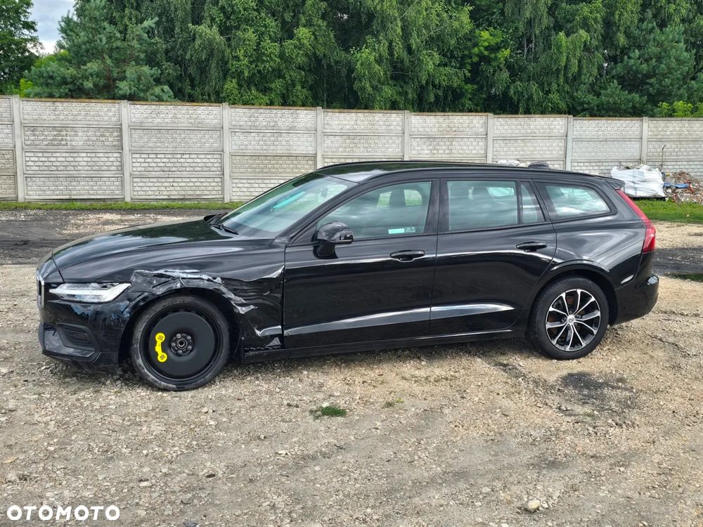 Volvo V60 B3 B DKG Momentum - 12