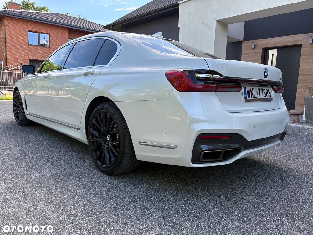 BMW Seria 7 740Li - 5