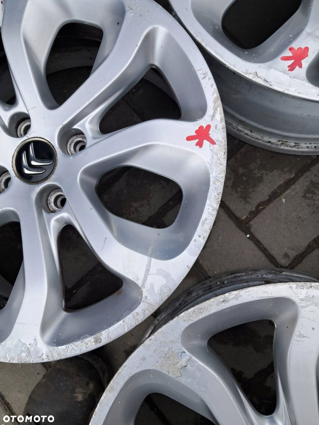 Citroen C3 II DS3 Felgi aluminiowe 17" 9671587277 7Jx17 ET26 4x108 - 14