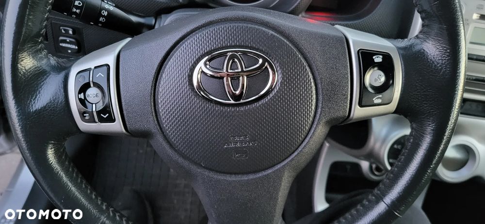 Toyota Urban Cruiser 1.33 4x2 Town+ - 10