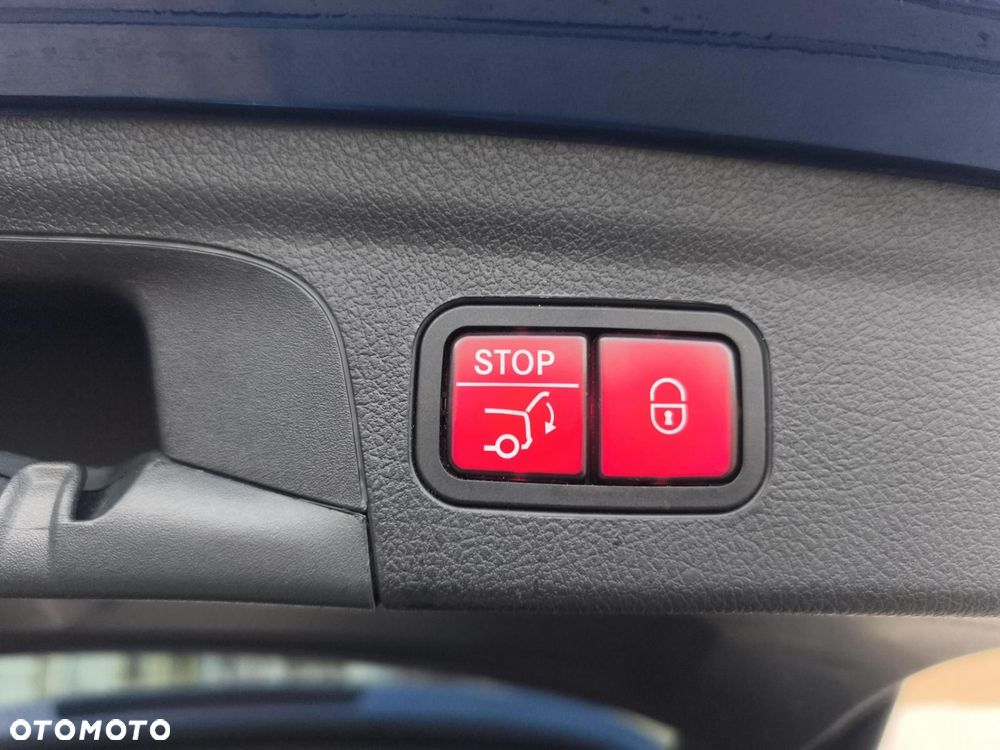 Mercedes-Benz GLE - 24