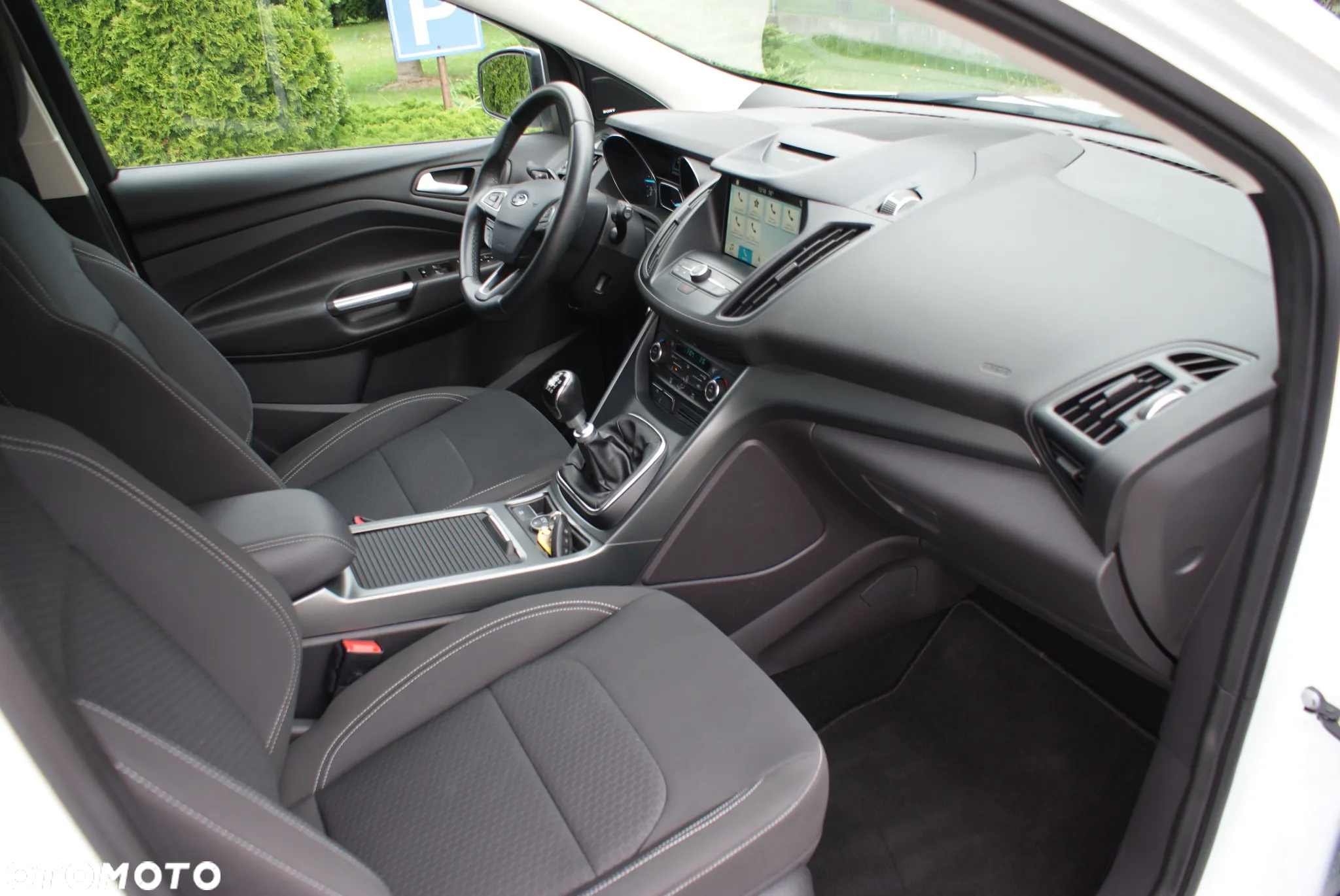 Ford Kuga - 15