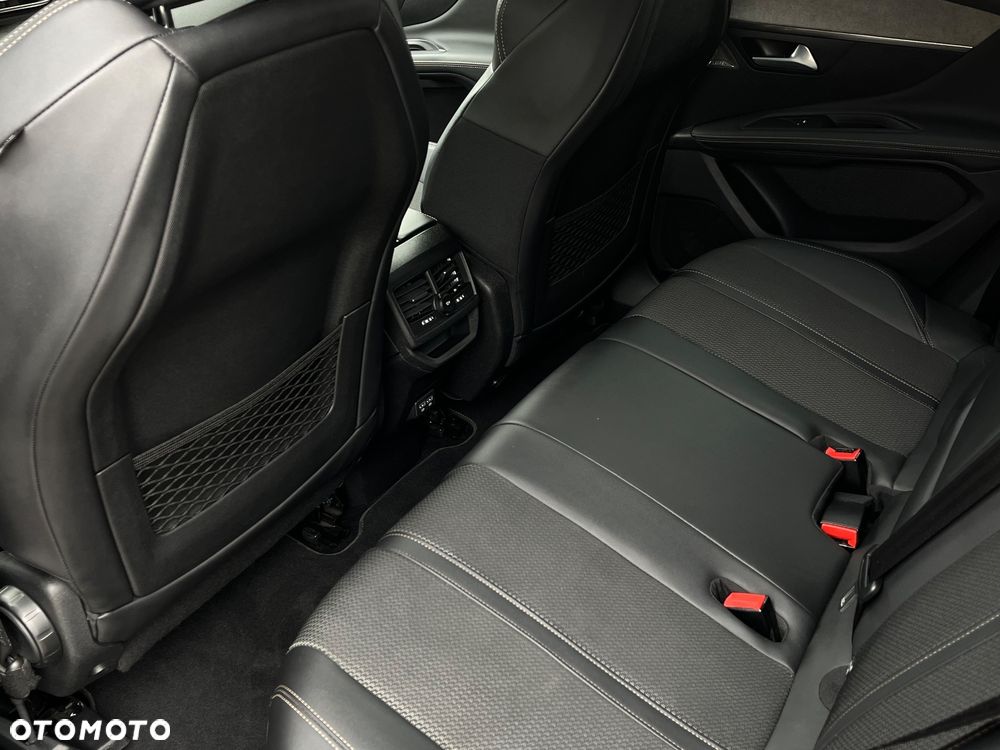 Peugeot 3008 1.5 BlueHDi GT S&S EAT8 - 24