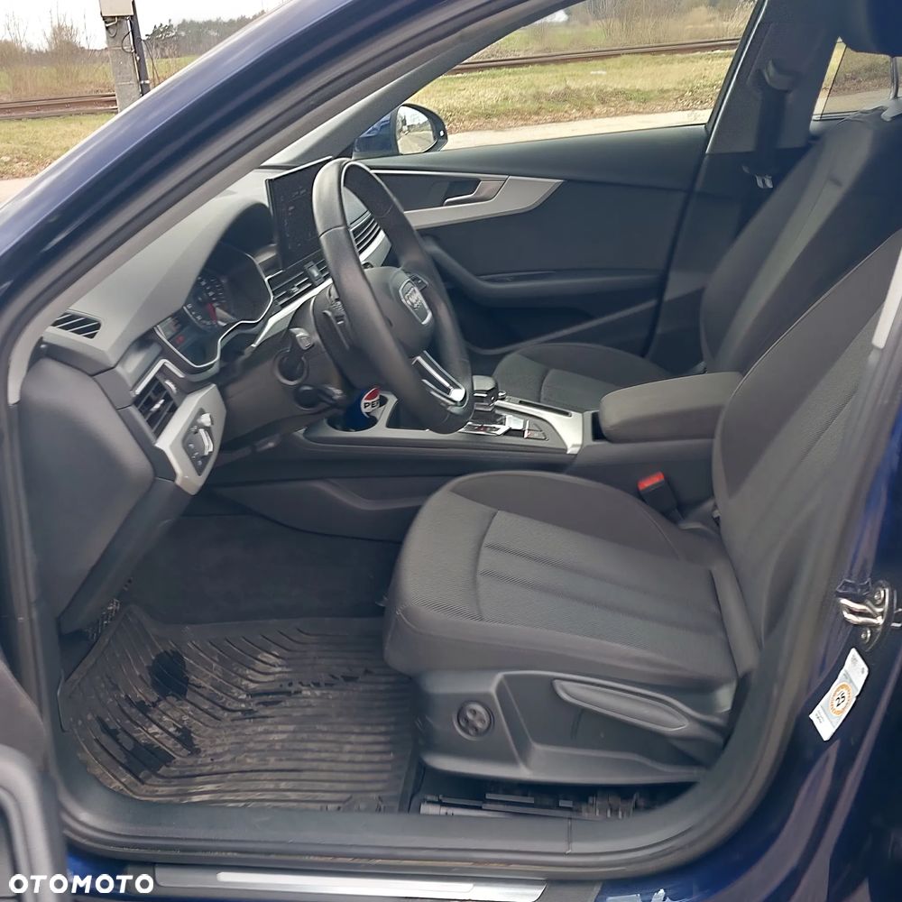 Audi A4 Avant 35 TDI S tronic - 11