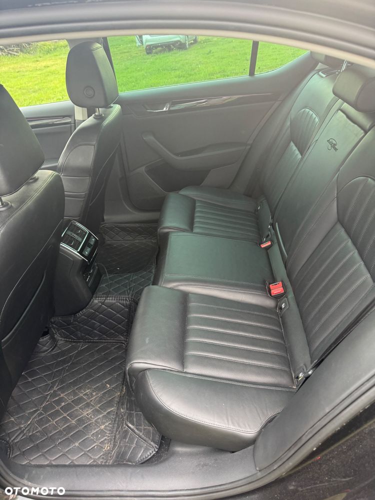 Skoda Superb 2.0 TDI 4x4 L&K DSG - 12