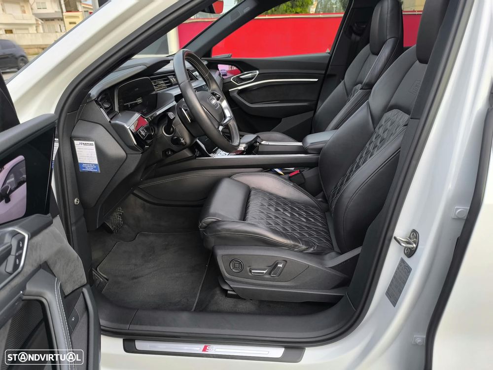 Audi e-tron 55 quattro S line - 25