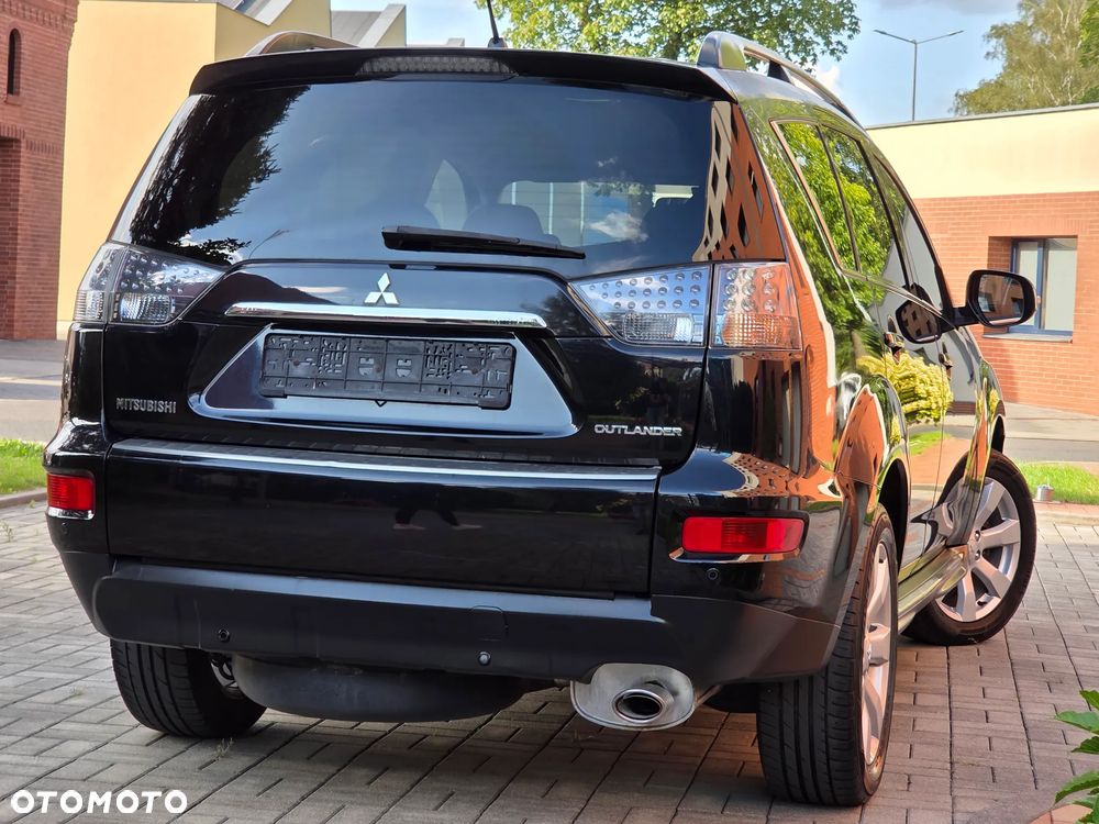Mitsubishi Outlander 2.0 2WD Invite - 12