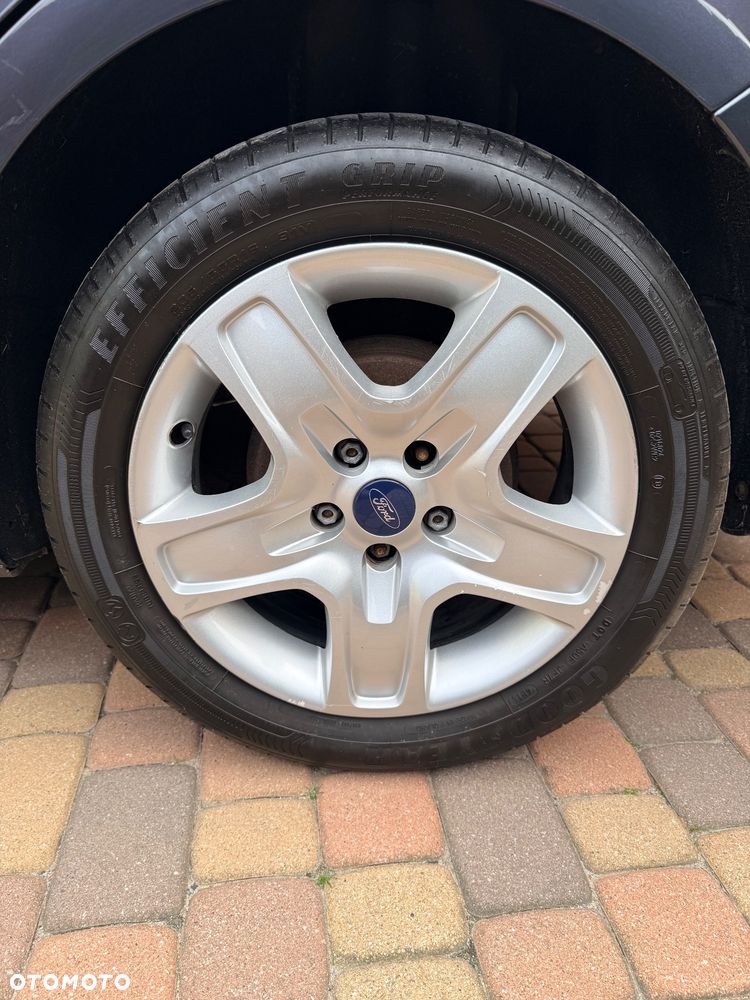 Ford Focus 1.6 16V Trend - 17