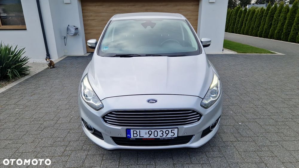 Ford S-Max 2.0 TDCi Titanium PowerShift - 2