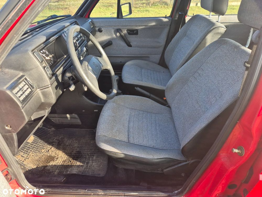 Volkswagen Golf 1.3 CL - 8