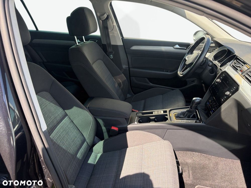 Volkswagen Passat Variant - 13