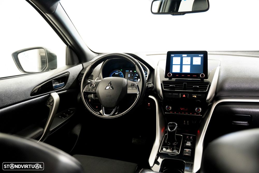 Mitsubishi Eclipse Cross 2.4 PHEV eMotion - 4