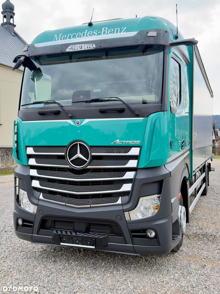 Mercedes-Benz ACTROS 1843 / BURTO-FIRANKA/ KABINA TYPU SALONKA / WINDA  / WIRTUALNY KOKPIT / KAMERY / NOWE OPONY / 18PALET / 8TON ŁADOWNOŚCI / AUTOMAT / DUŻY SILNIK  / SYPIALKA / SERWISOWANY / 2021 / JAK NOWY  / E6 - 11
