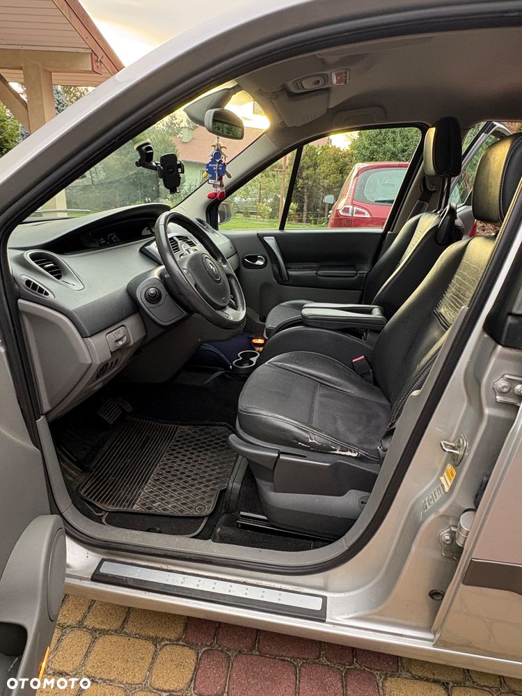 Renault Scenic - 8