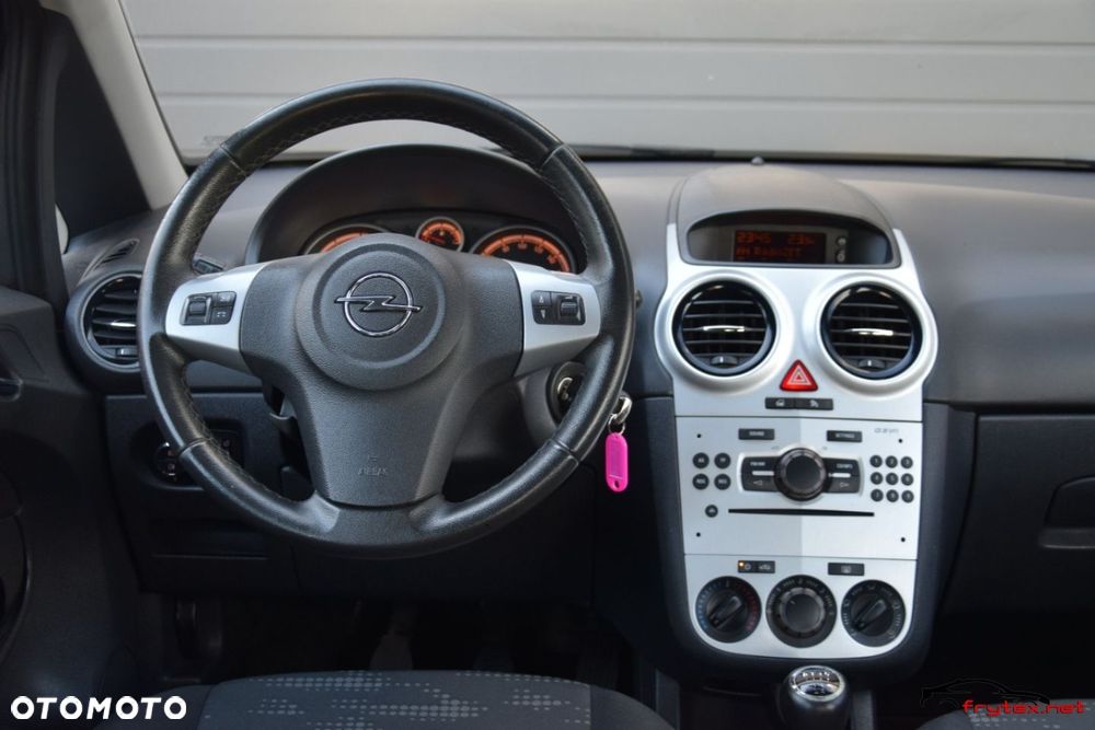 Opel Corsa - 28