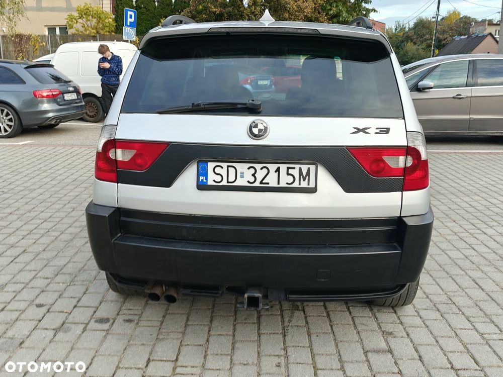 BMW X3 2.5i - 24