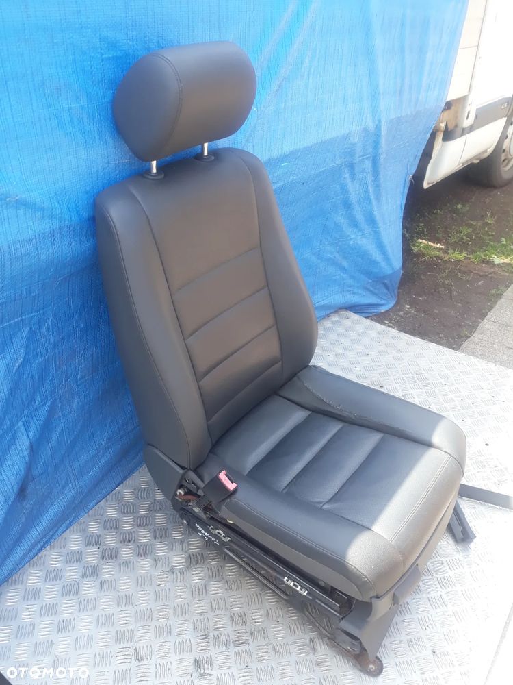 FOTEL KIEROWCY LEWY PRZÓD VOLKSWAGEN TOUAREG 7L  2006r - 7