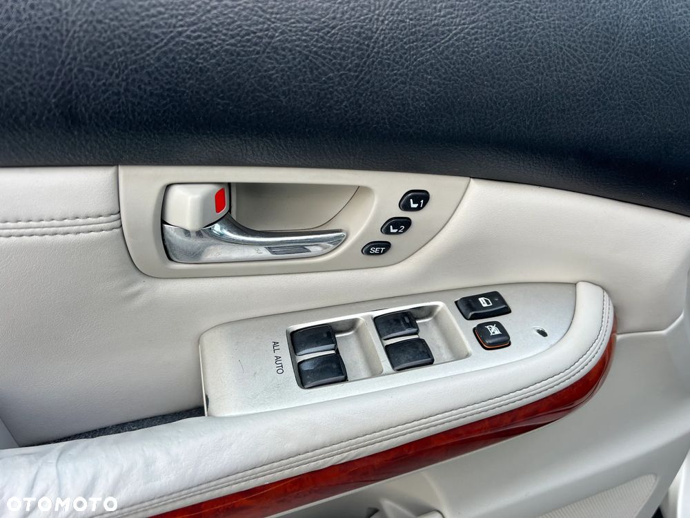 Lexus RX 300 Executive - 26