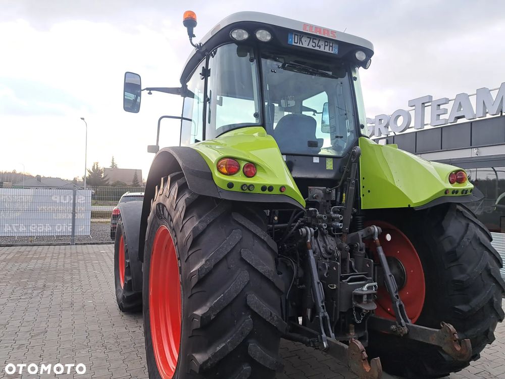 Claas ARION 630 - 12