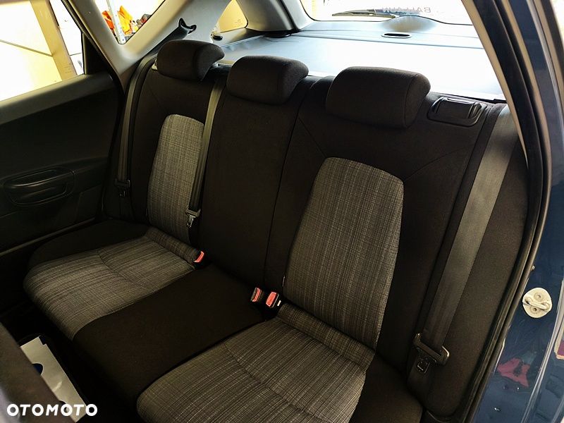 Kia Ceed - 19