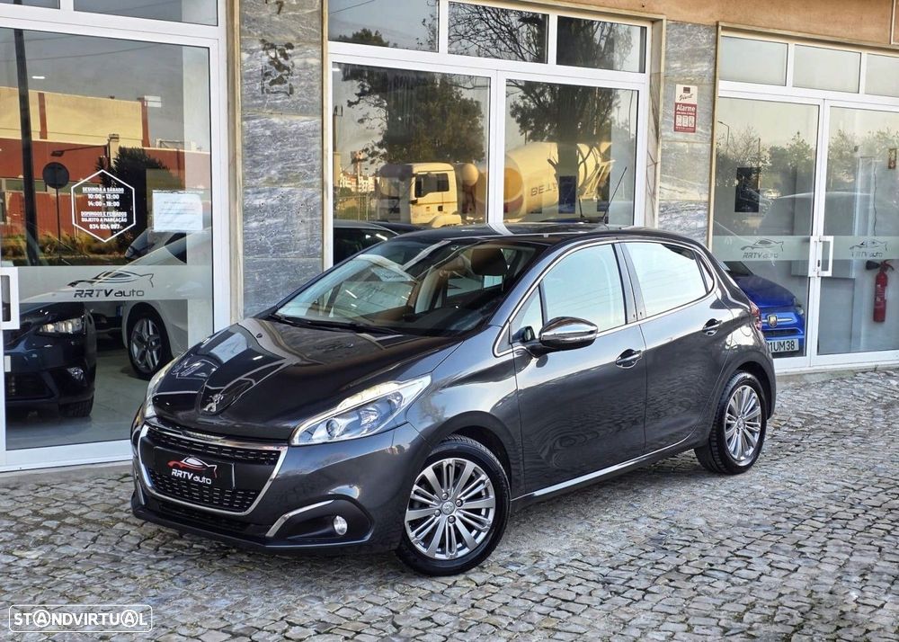 Peugeot 208 1.2 PureTech Allure EAT6 - 1