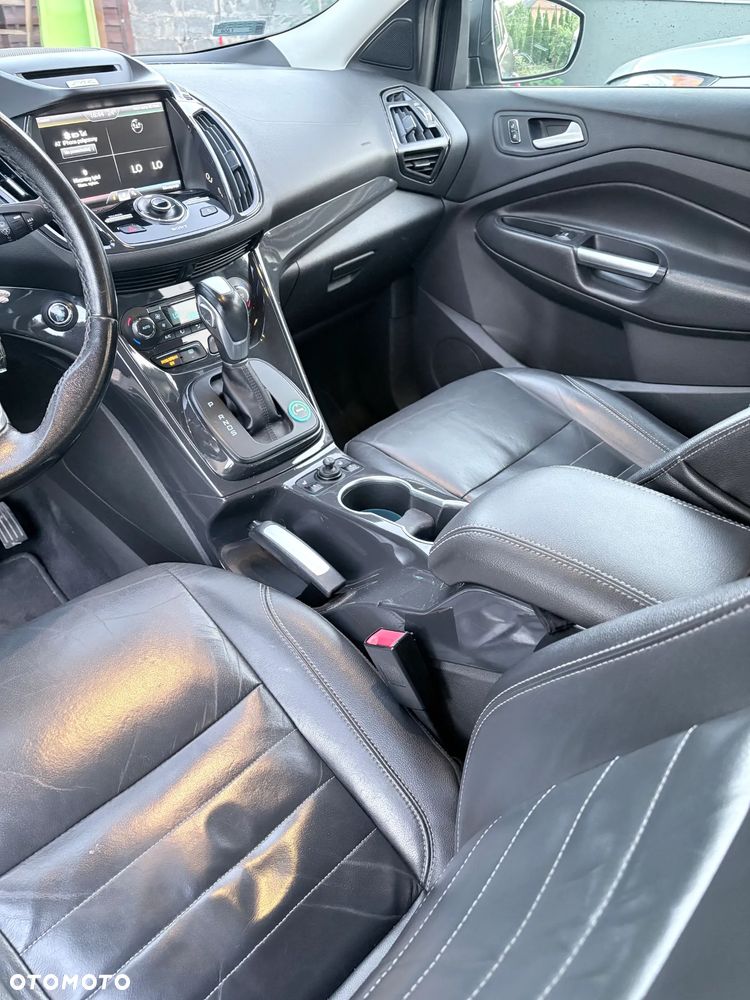 Ford Escape 2.0 EcoBoost AWD Titanium - 13