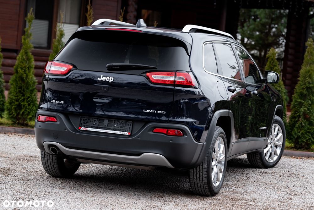 Jeep Cherokee - 12