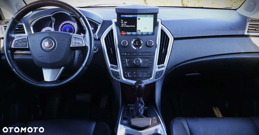 Cadillac SRX - 21