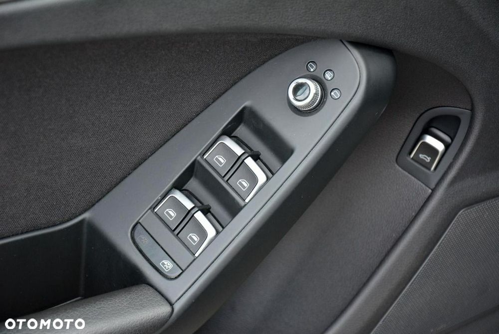 Audi A4 Limousine 2.0 TDI DPF clean diesel S line Sportpaket - 34