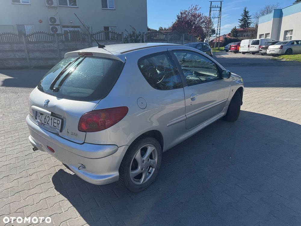 Peugeot 206 - 3