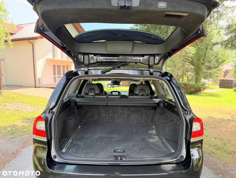 Volvo V70 D3 Edition - 33