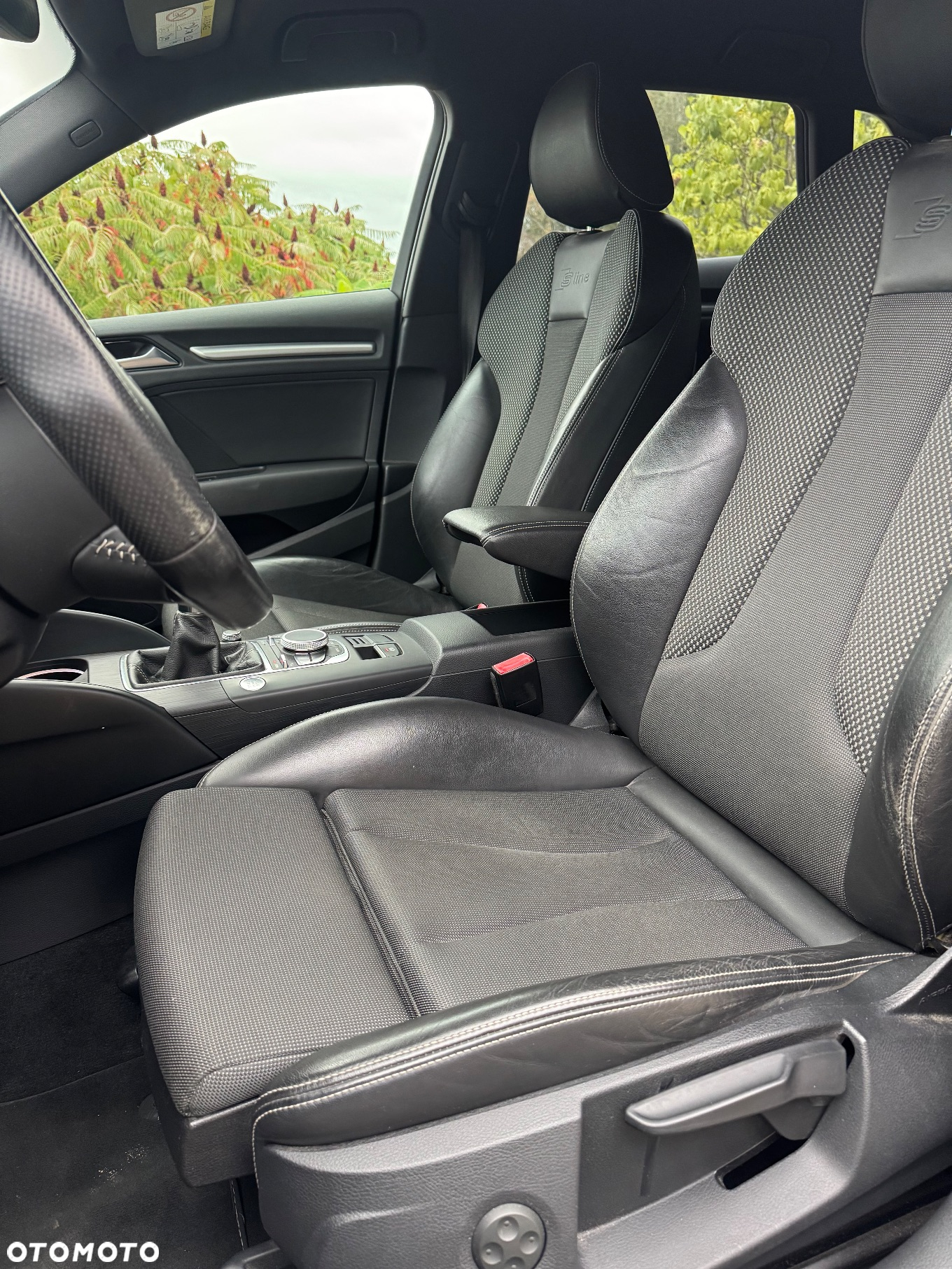 Audi A3 Sportback 1.4 TFSI S line Sportpaket - 17