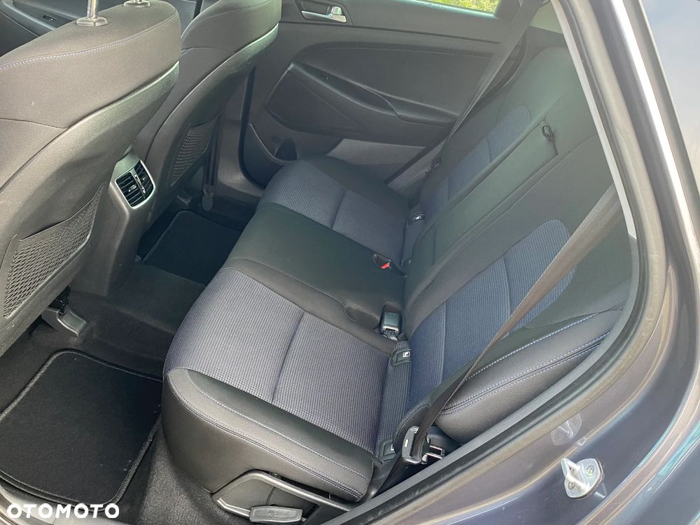 Hyundai Tucson 1.7 CRDI BlueDrive Comfort 2WD - 24