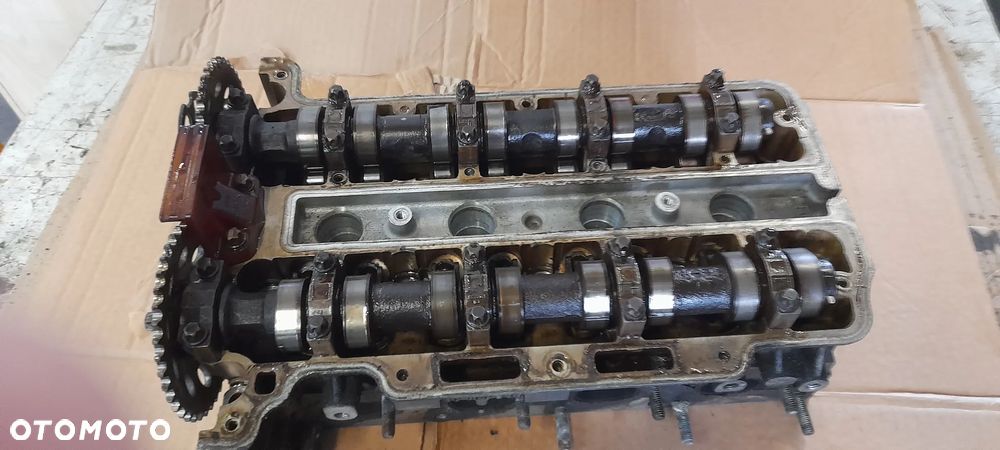 GŁOWICA SILNIKA OPEL 1.2 16V Z12XE     90400234 - 2