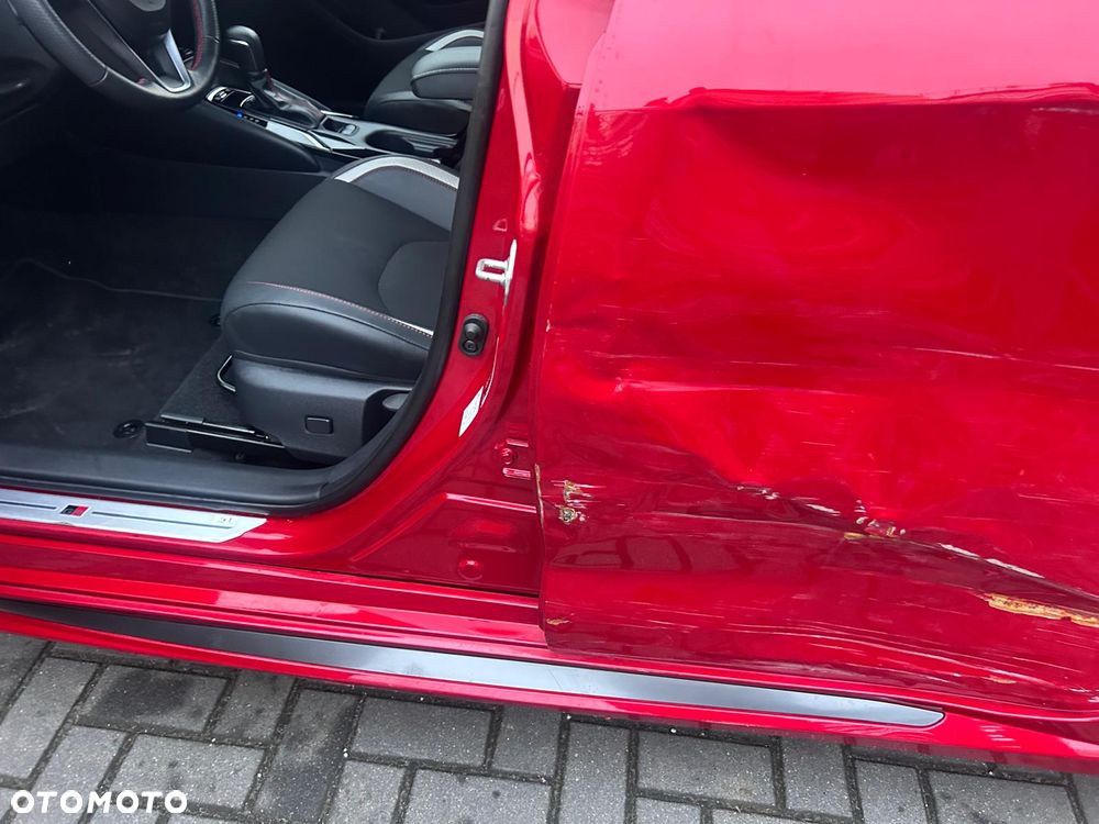 Toyota Corolla 2.0 Hybrid GR Sport Dynamic - 13