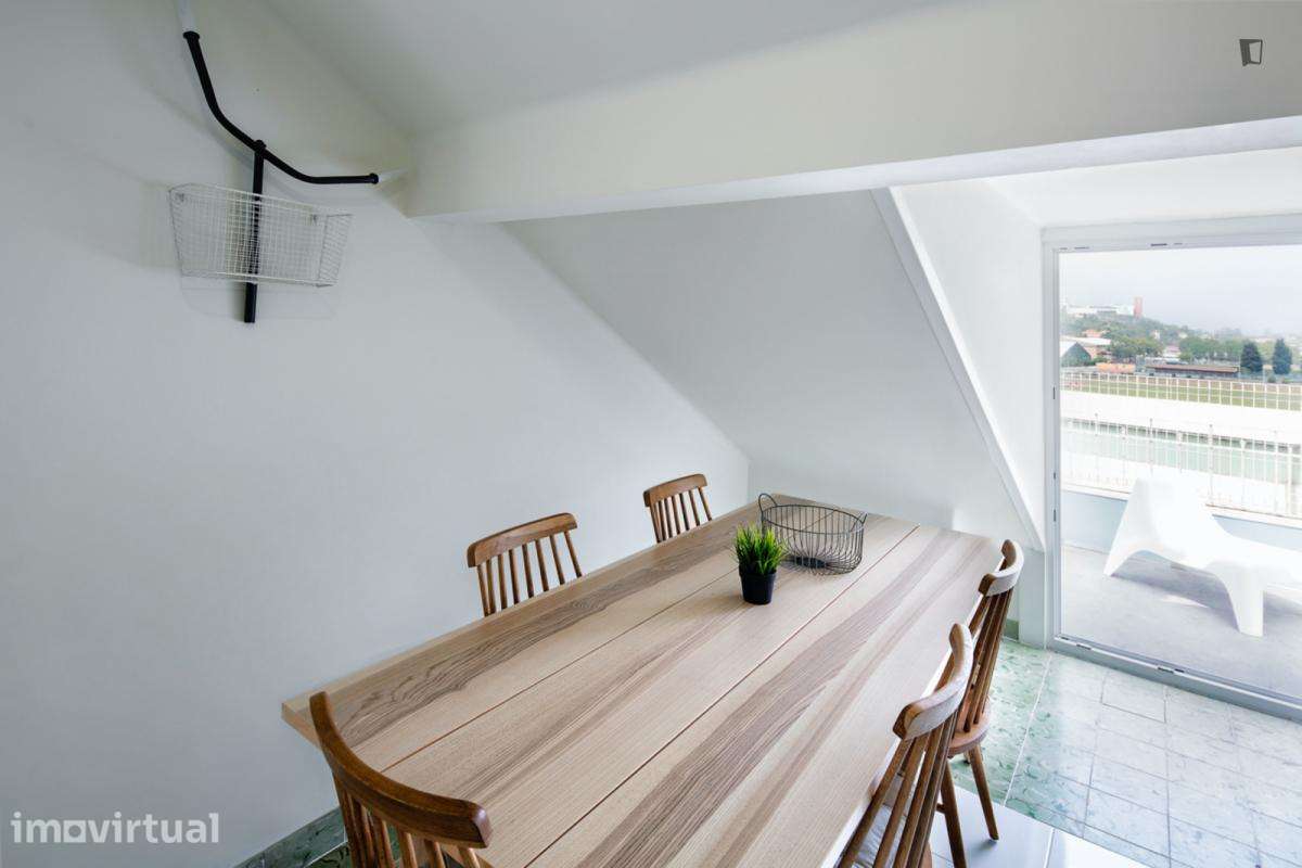 Quarto - localizado em Baixa de Santa Clara Coimbra - Grande imagem: 3/8