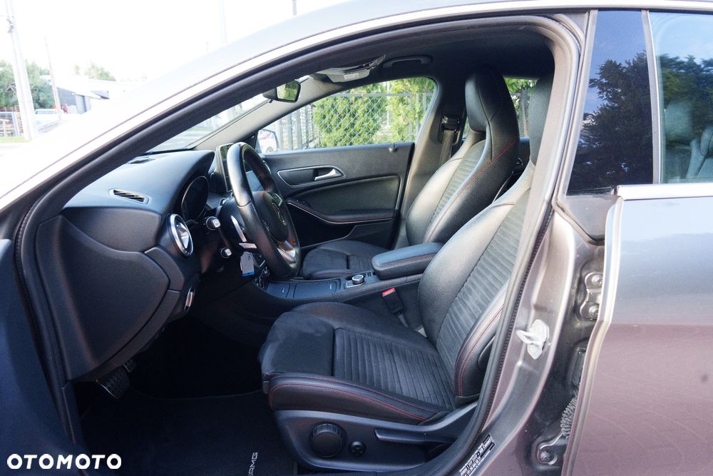 Mercedes-Benz CLA 180 7G-DCT AMG Line - 9