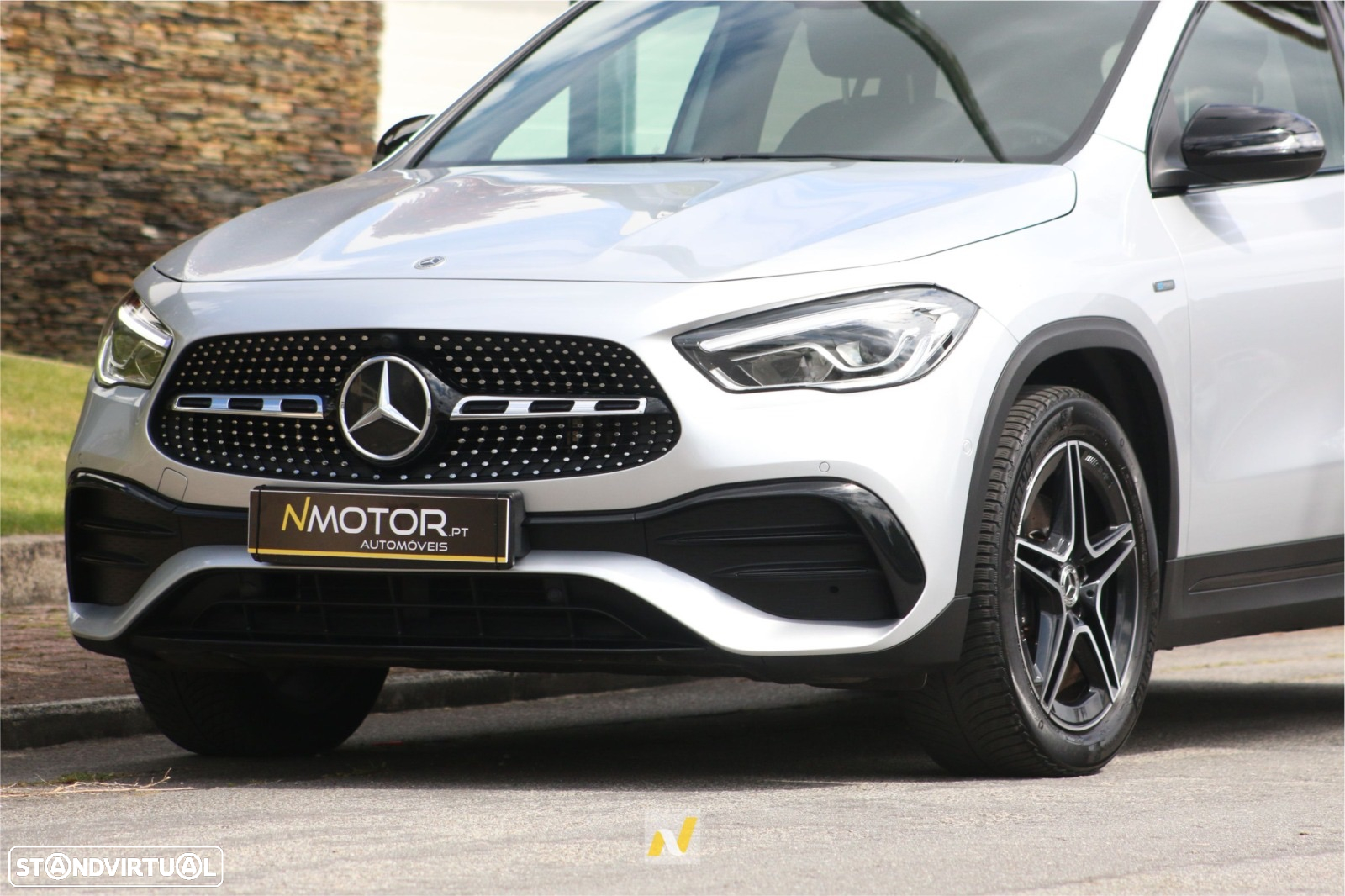 Mercedes-Benz GLA 250 e AMG Line - 4