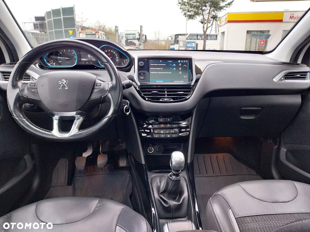 Peugeot 2008 - 9