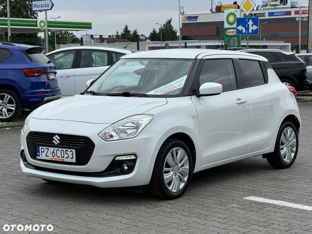 Suzuki Swift 1.2 Premium Plus CVT - 4