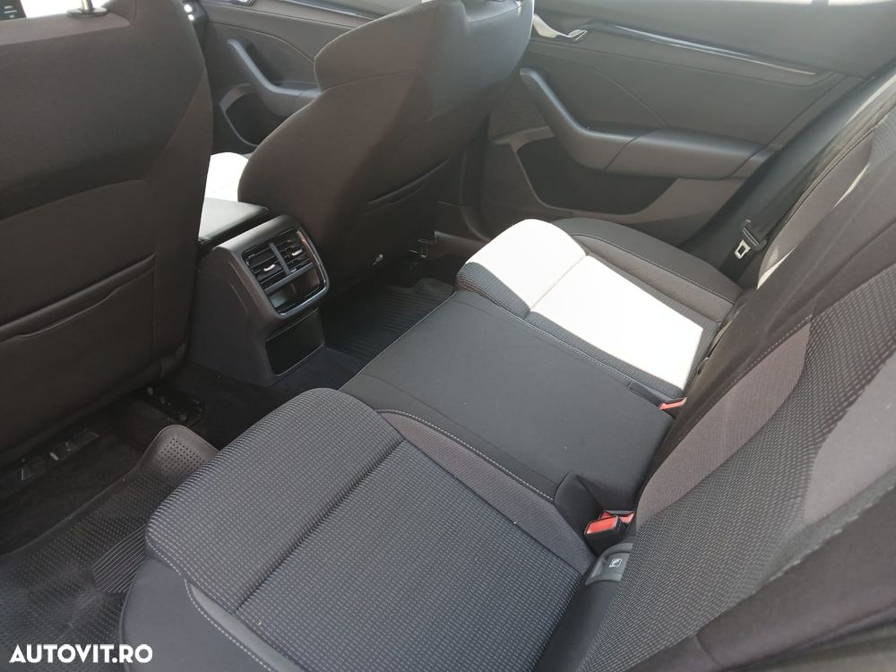 Skoda Octavia 2.0 TDI Style - 4