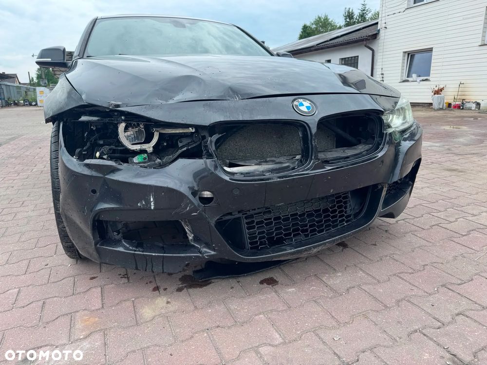 BMW Seria 3 330i xDrive - 8